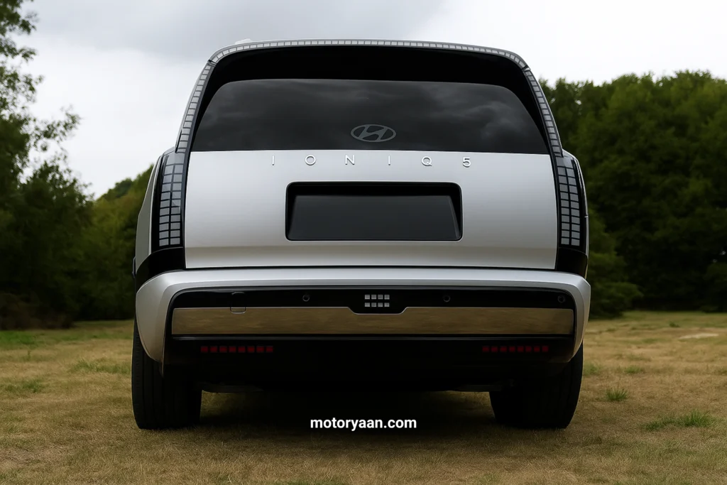 Hyundai Ioniq 9 rear profile with F1-style brake lights