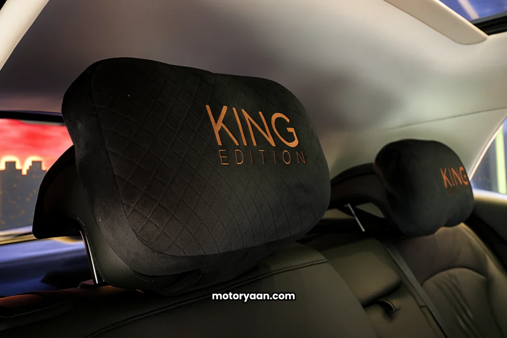 Hyundai Alcazar Knight Edition 2025 rear seats headrests and King Edition special cushions