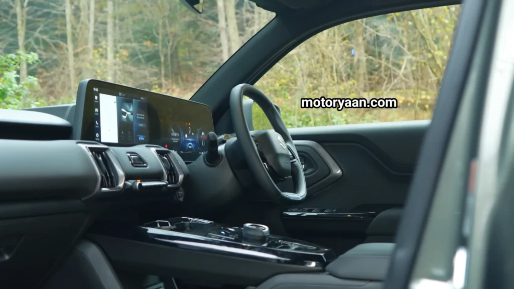 Complete front interior of Suzuki Evitara shown in the Suzuki Evitara Review