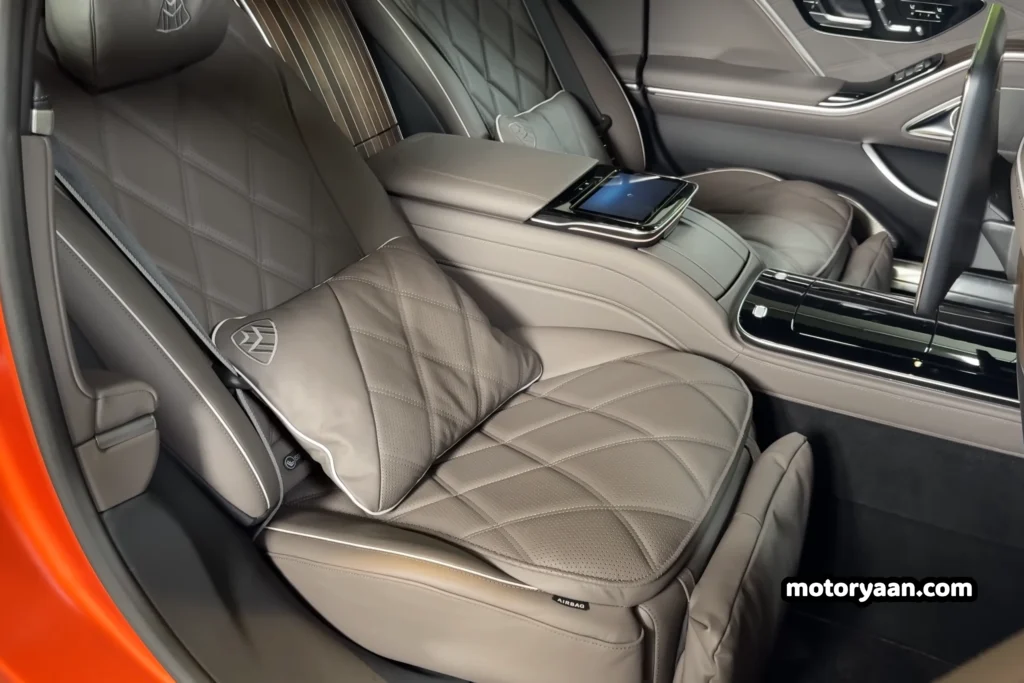2025 Mercedes Maybach S680 Manufaktur second row seats close-up