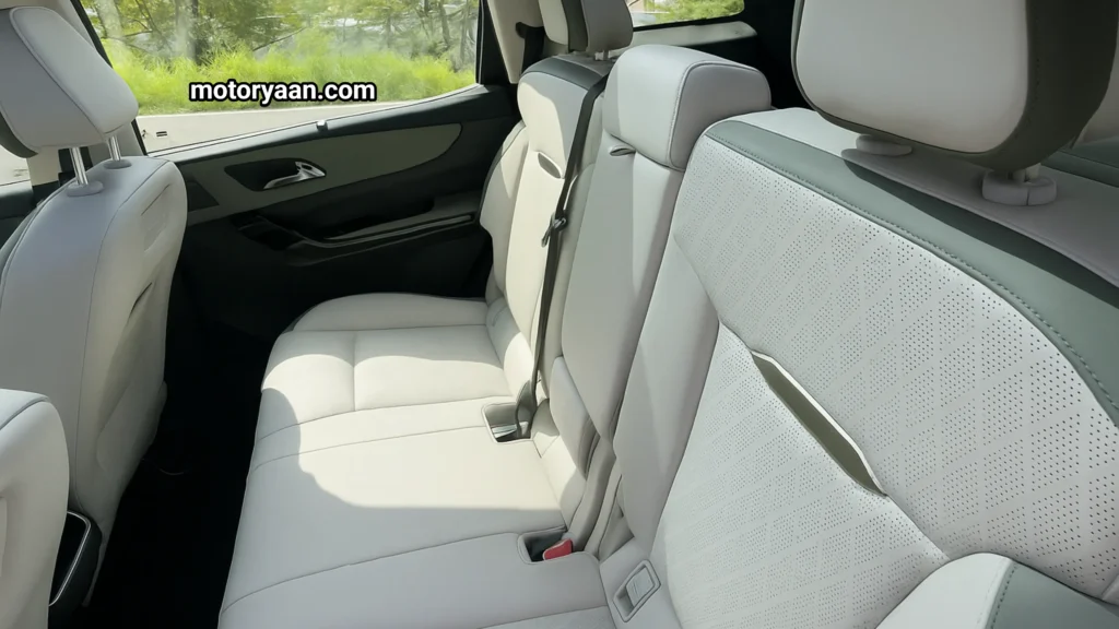 Mahindra XEV 9S second row seating view