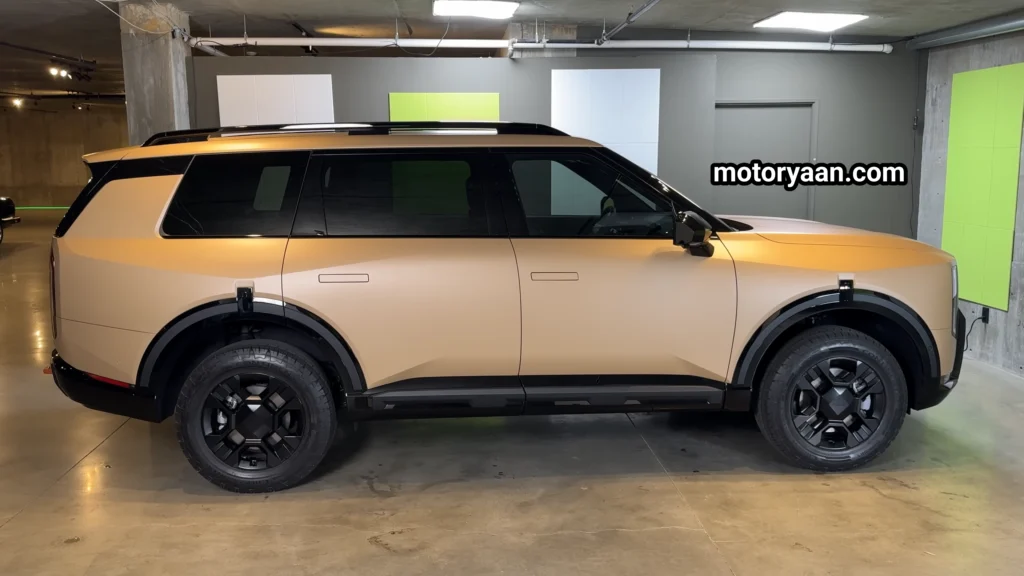 2027 Kia Telluride First Look full side profile showing body lines and wheel design.