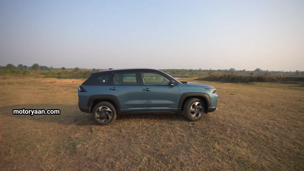 2025 Maruti Victoris ZXI Plus (O) full side profile with 17-inch alloy wheels
