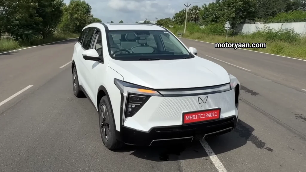 Mahindra XEV 9S front and side angle view