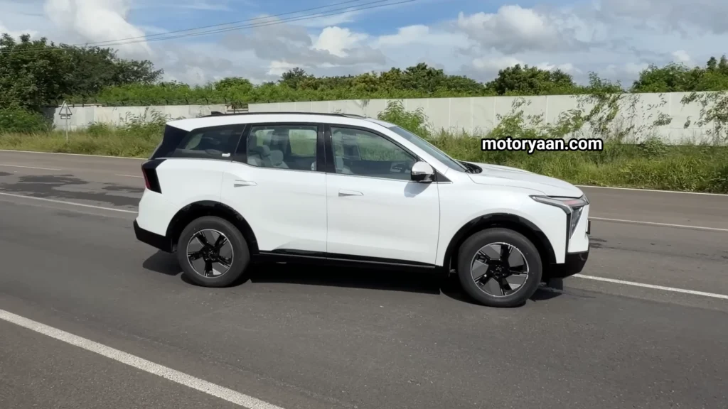Mahindra XEV 9S side profile exterior view