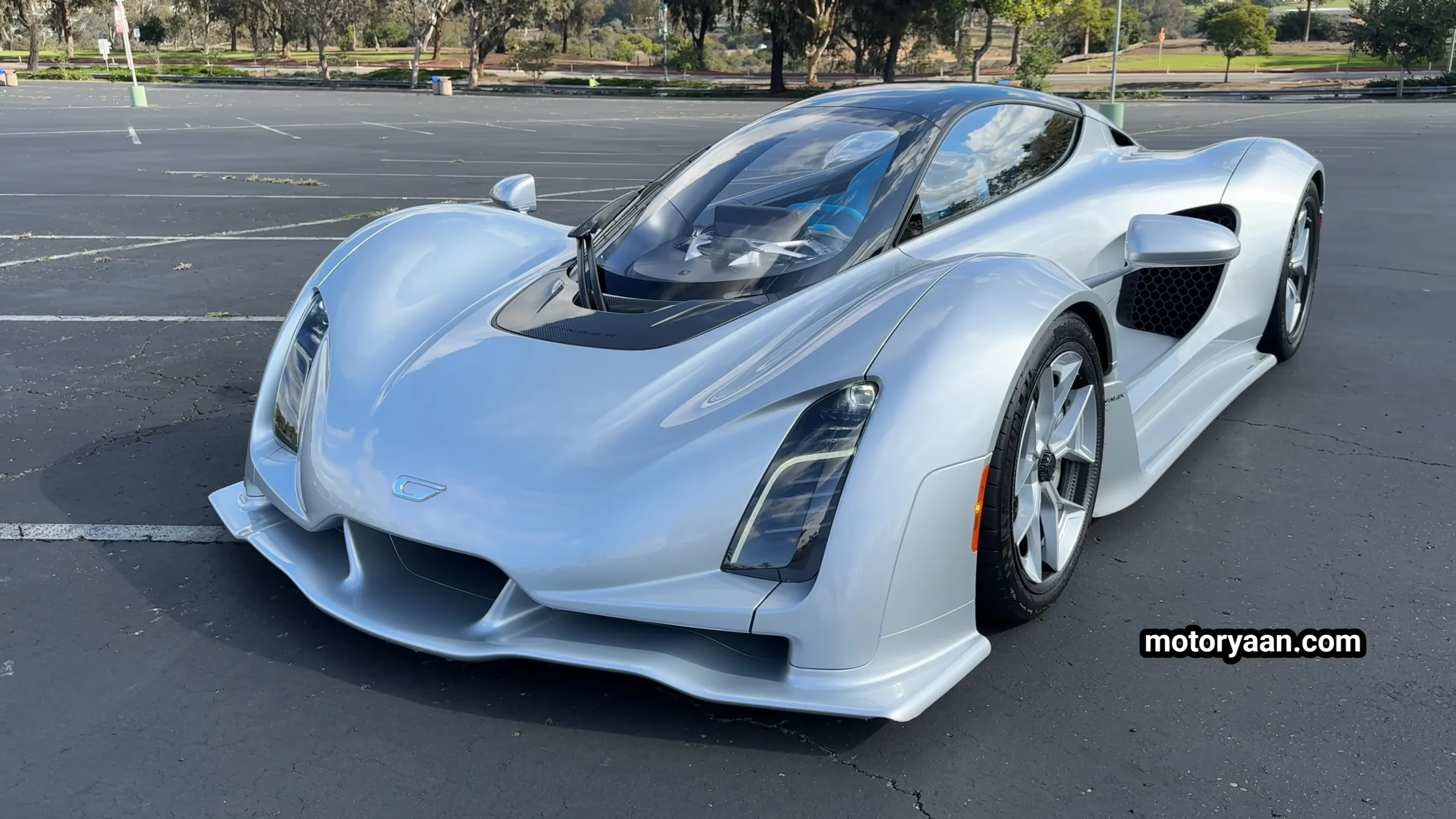 Zinger 21C Review front profile