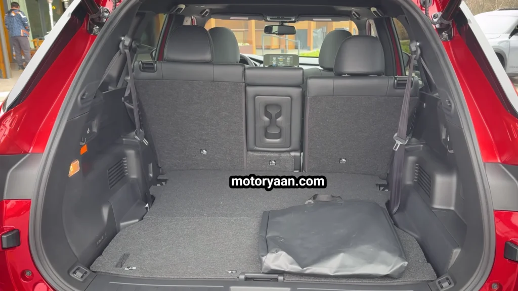 2026 Nissan Rogue Plug-in Hybrid First Drive expanded boot space with third row seats folded flat