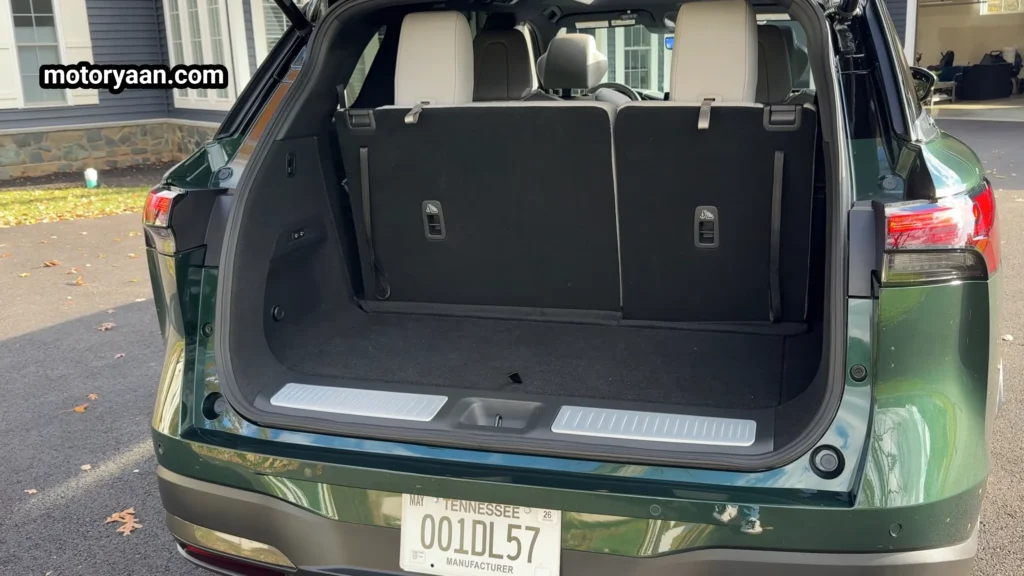 2026 Infiniti QX60 Review boot space with third row up