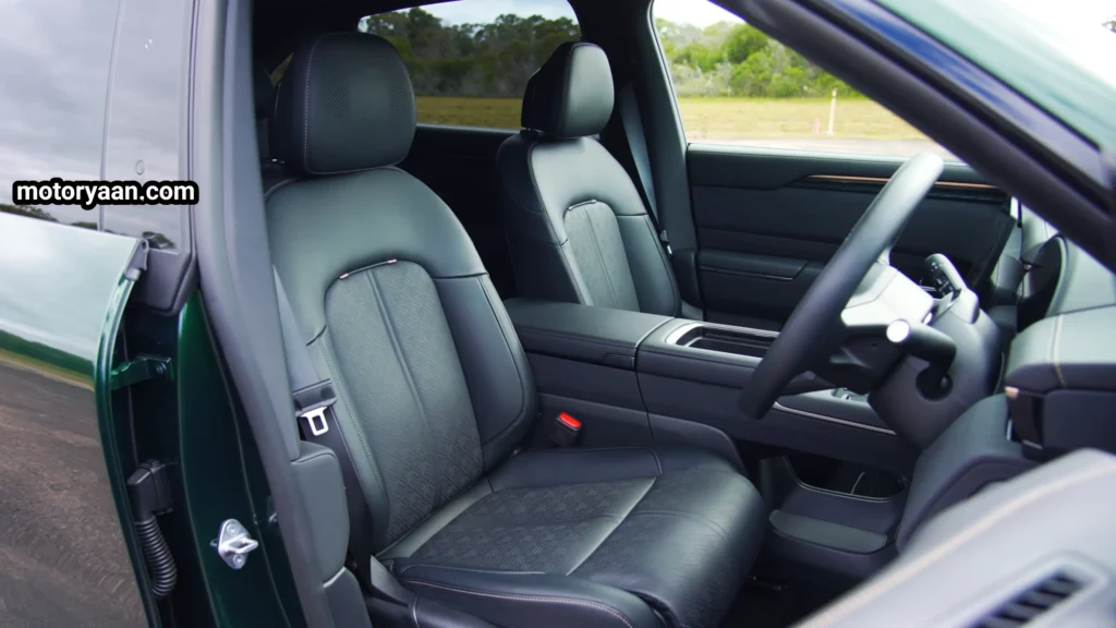 Zeekr 7X Performance AWD Review front interior seats dashboard cabin