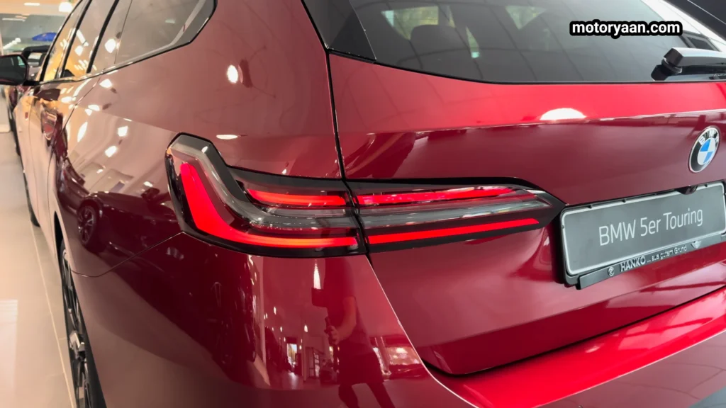 2026 BMW 5 Series 540d xDrive Touring rear taillight close-up