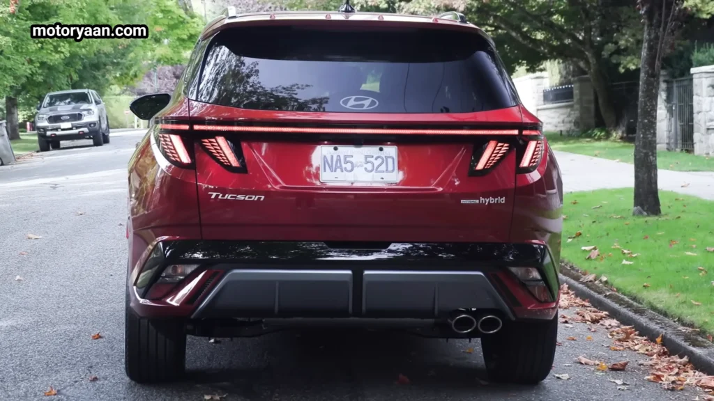2026 Hyundai Tucson Hybrid complete rear profile with LED tail lamps and bumper design