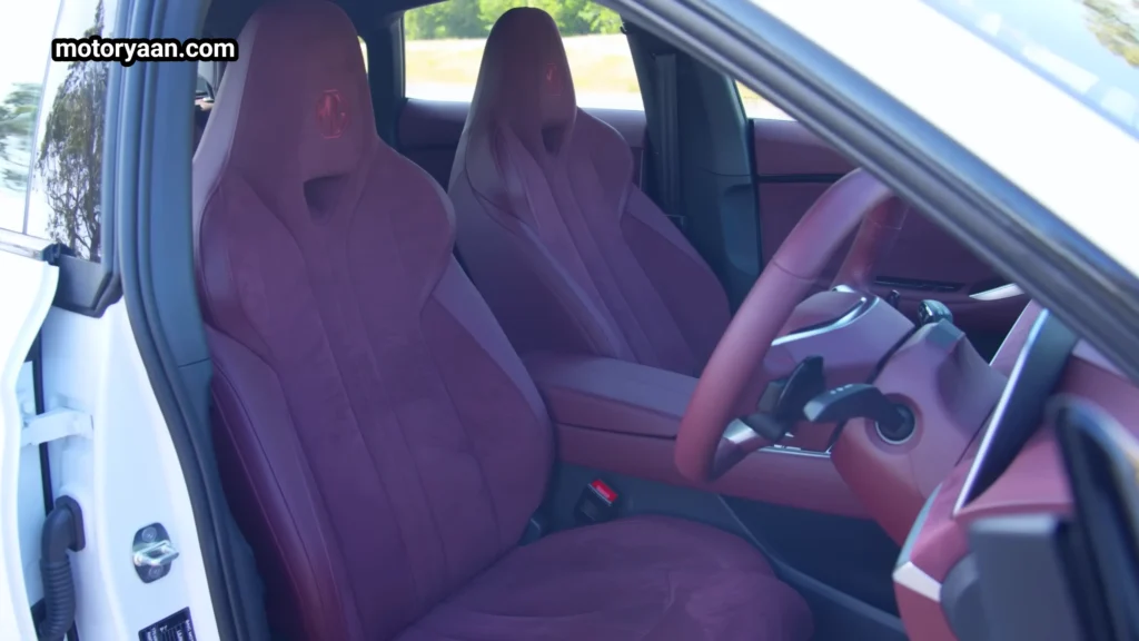 MG7 front interior with sporty seats and premium finish