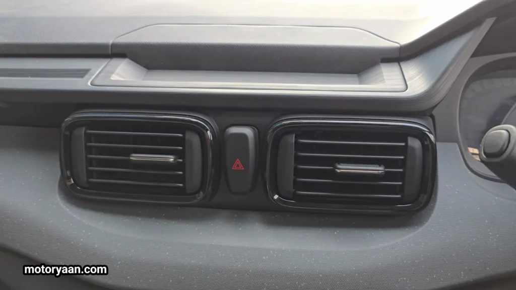 AC vents and infotainment installation space in Tata Punch Smart CNG 2026 Variant dashboard