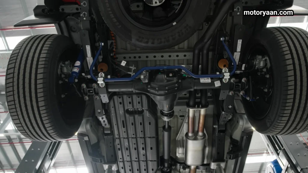 Volkswagen Amarok W600 Walkinshaw rear differential and suspension underbody view