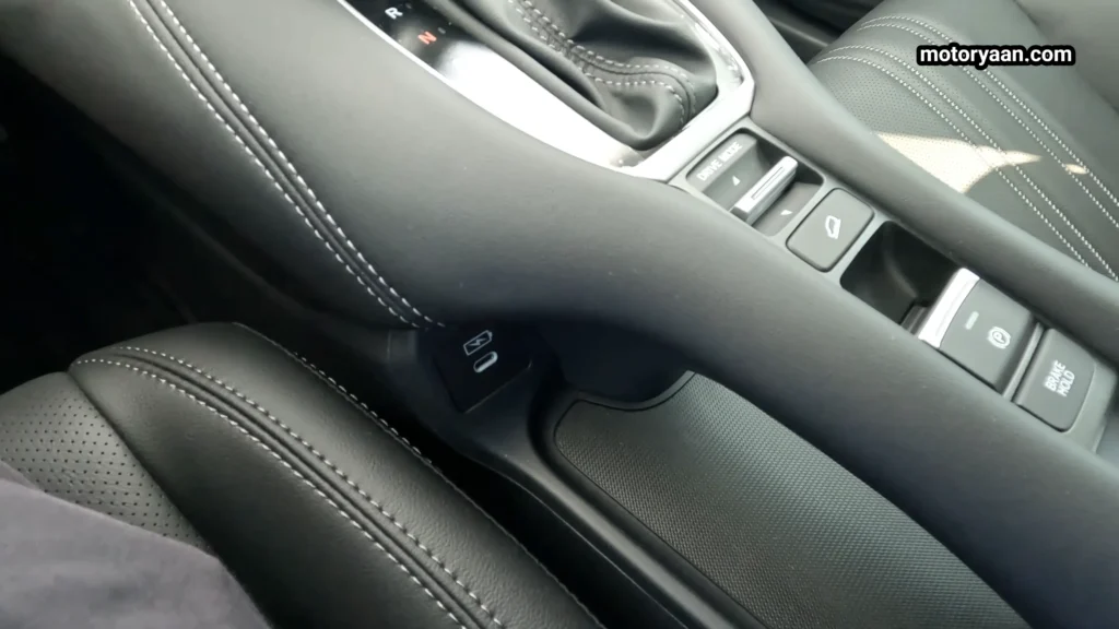 2026 Honda HR-V center console with USB Type-C charging ports