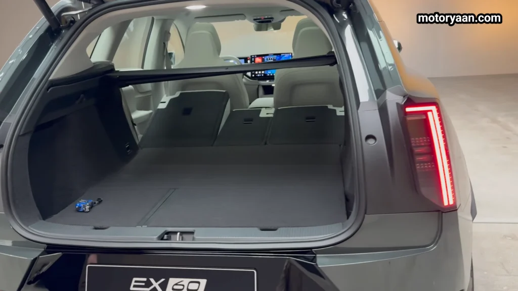 2027 Volvo EX60 boot space with seats folded showing large cargo capacity
