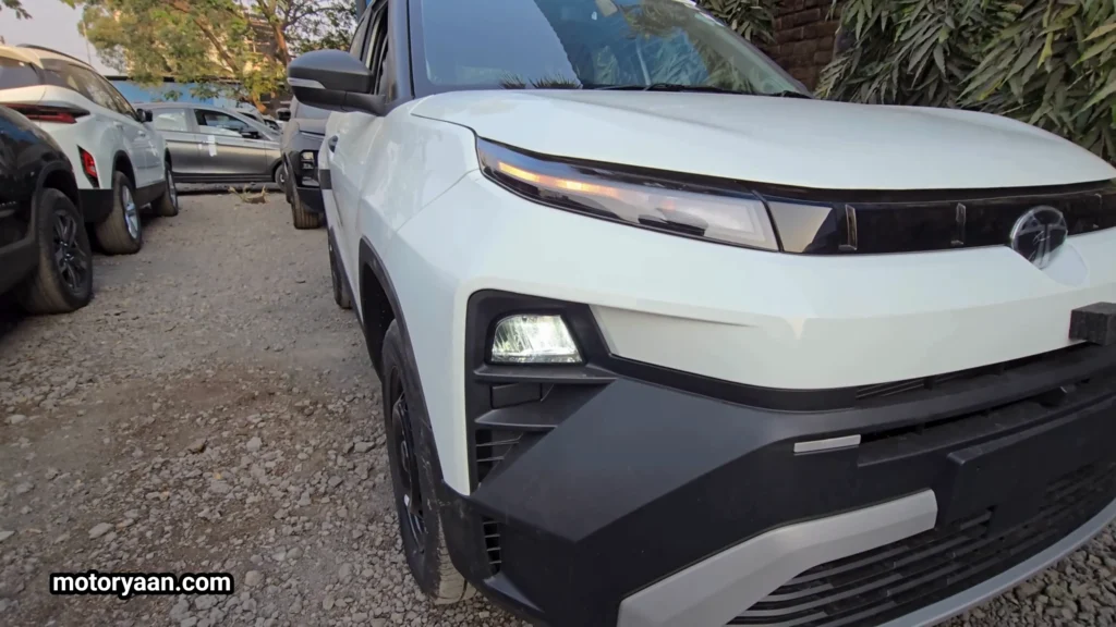 LED headlamps and DRL signature on Tata Punch Smart CNG 2026 Variant