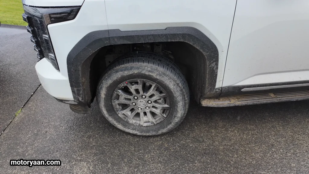 2026 MG U9 Review showing alloy wheels and wheel arch cladding