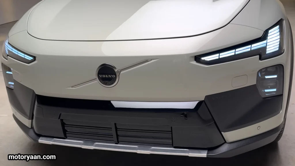 2027 Volvo EX60 Cross Country front fascia close up with skid plate and grille details