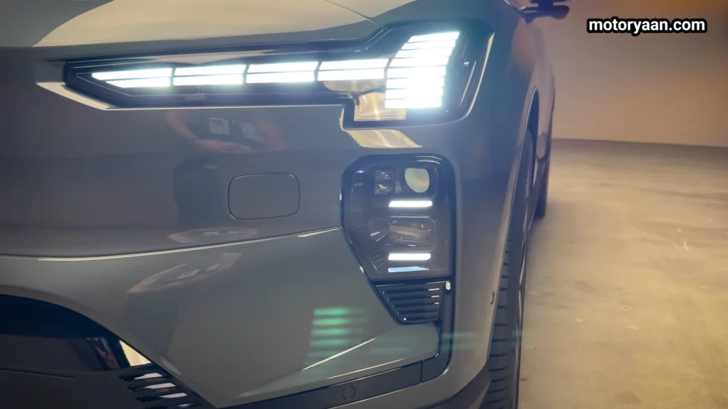 2027 Volvo EX60 LED DRLs and headlamps showing Thor hammer lighting signature
