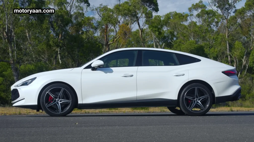 MG7 side profile showing coupe style sedan design