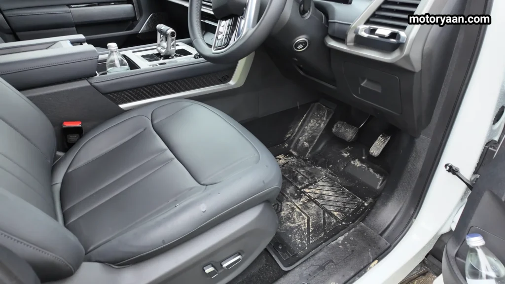 2026 MG U9 Review interior showing front seats and center console layout