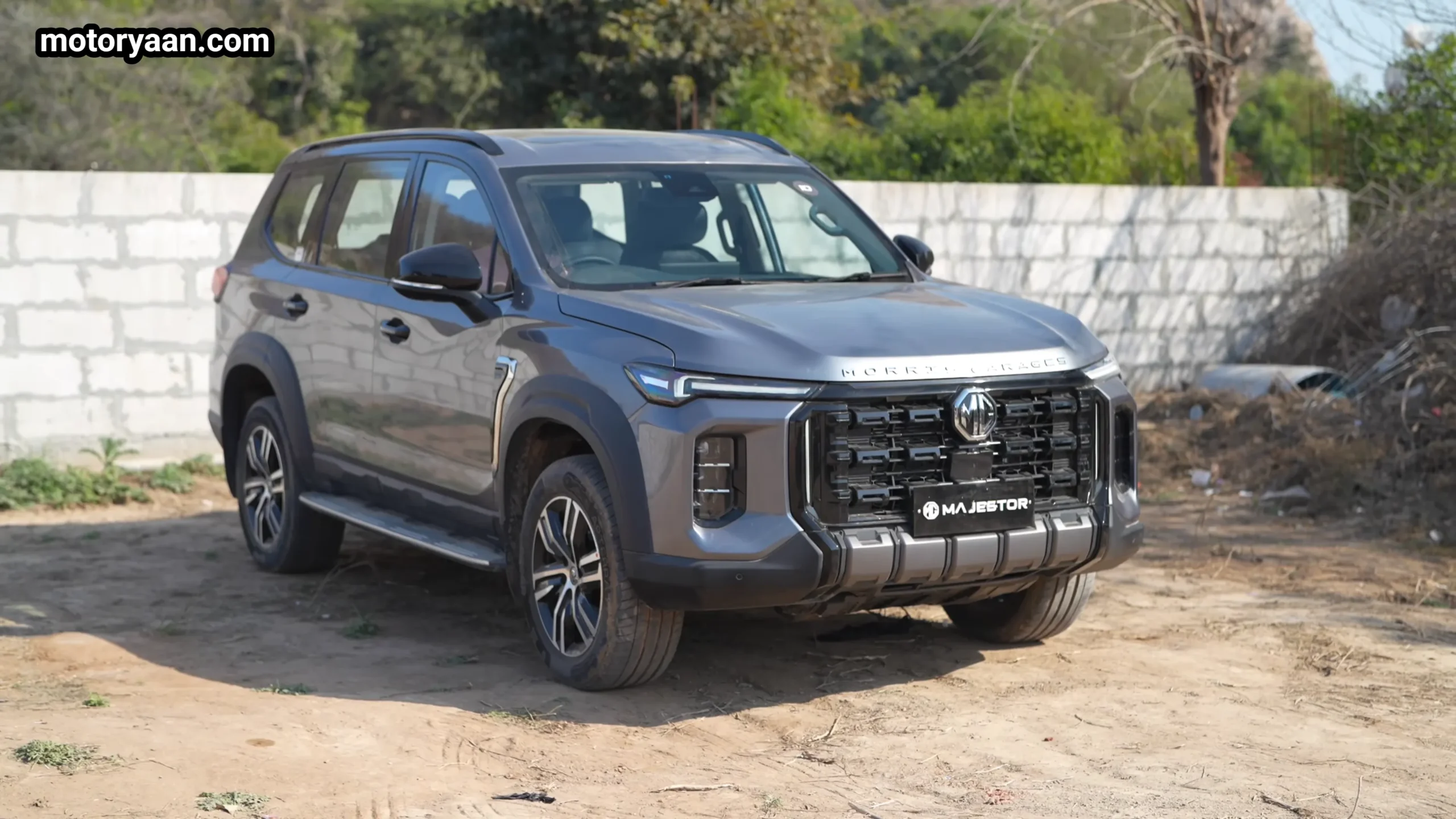 MG Majestor front and side profile with bold grille and SUV stance