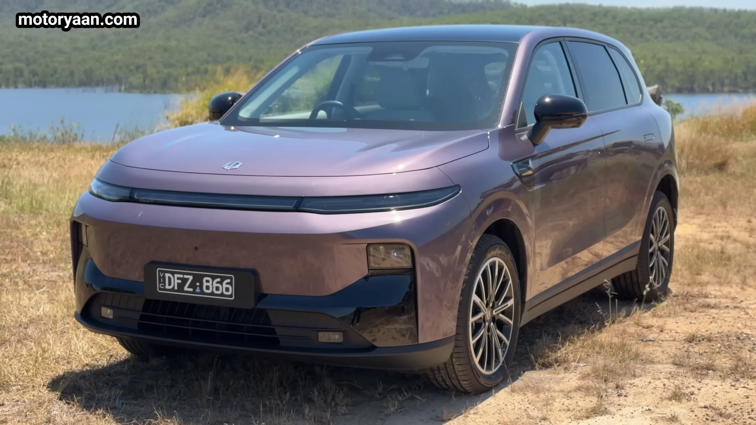 Leapmotor B10 Front Three Quarter Exterior Design