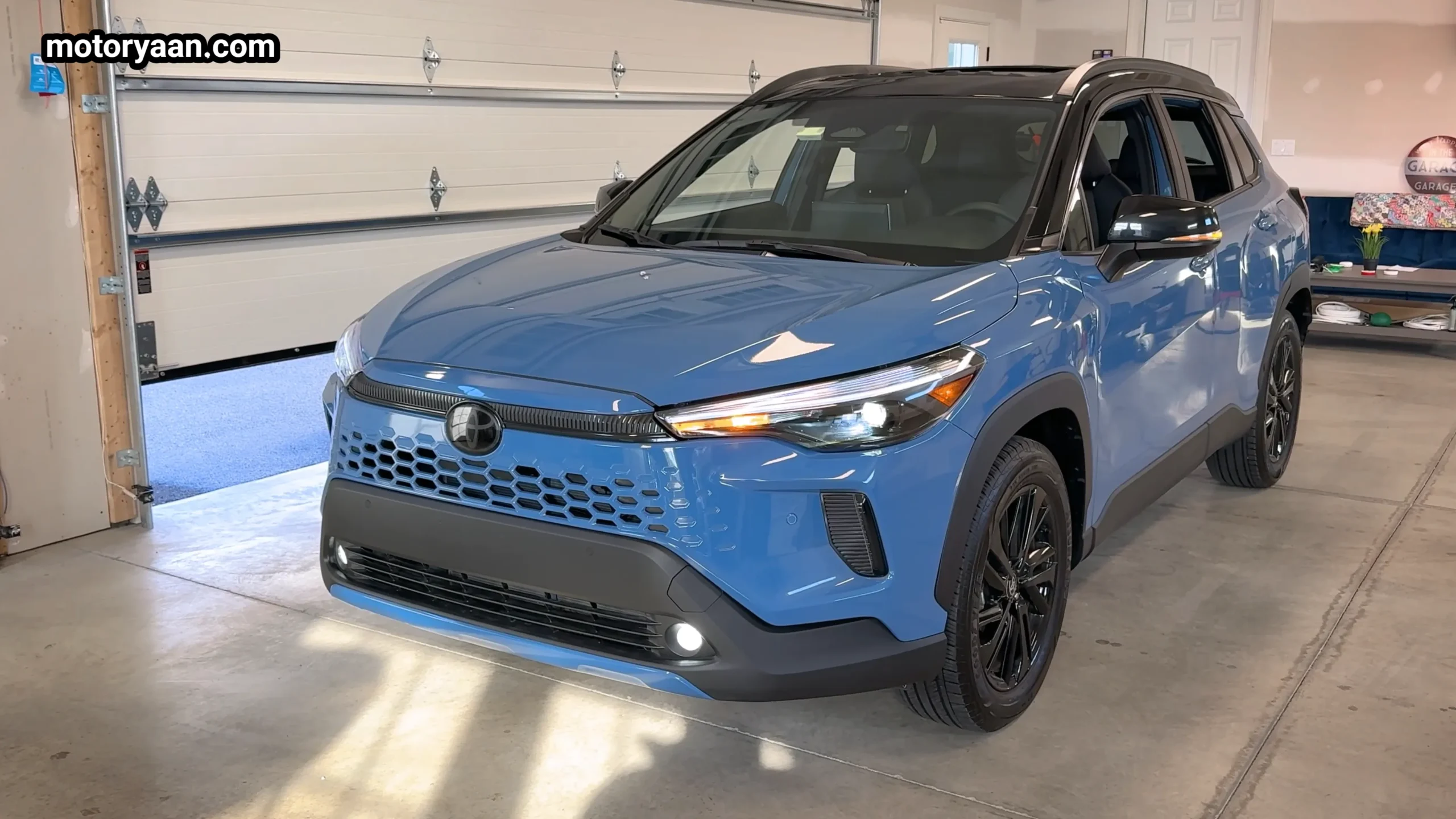 2026 Toyota Corolla Cross Hybrid XSE front three quarter view