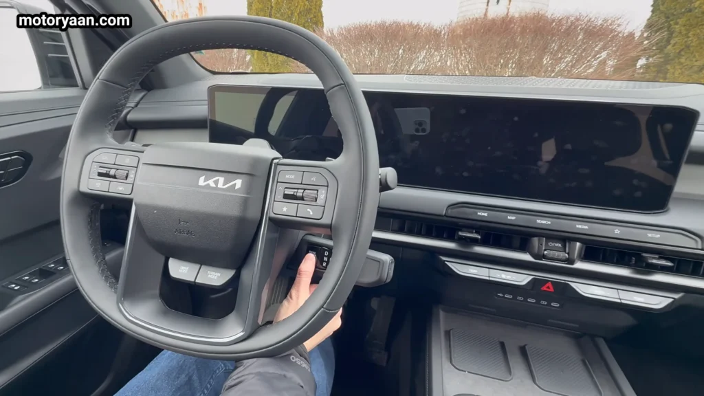 2027 Kia Telluride digital cockpit with instrument cluster and infotainment screen