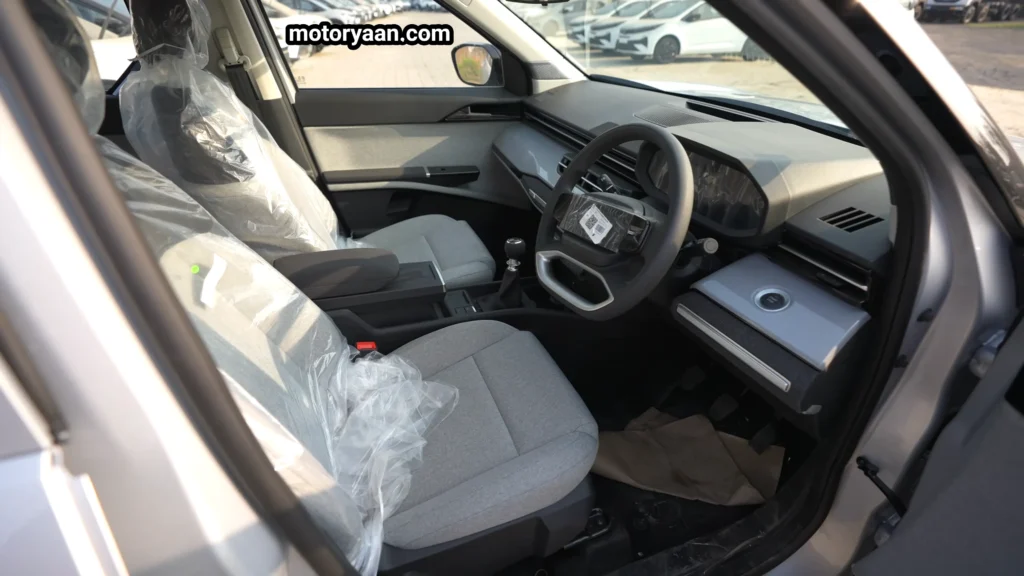 Front Seats and Dashboard Layout