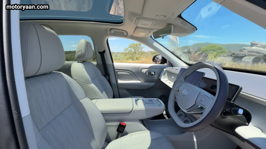 Leapmotor B10 Premium Cabin and Dashboard Layout