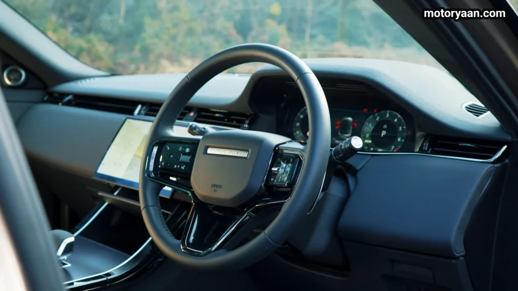 Range Rover Evoque steering wheel and digital dashboard