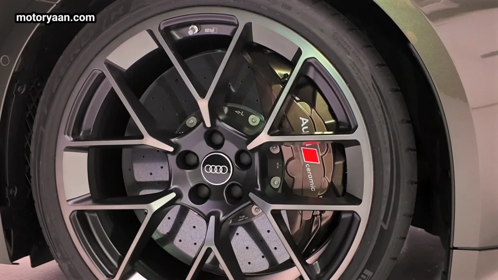 2026 Audi RS5 alloy wheel design with performance tires