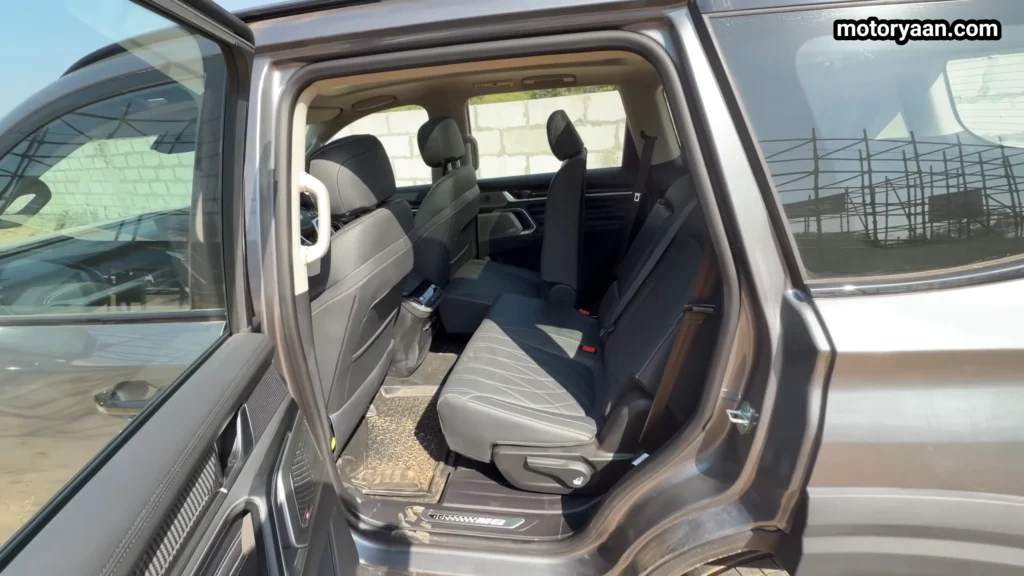 MG Majestor second row seats with armrest