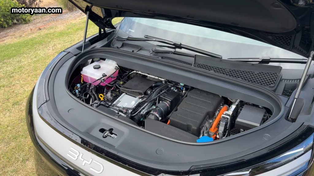BYD Sealion 8 engine bay with hybrid powertrain