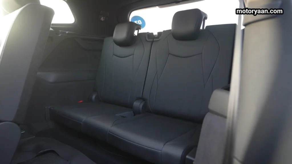 Volkswagen Tayron third-row seating layout