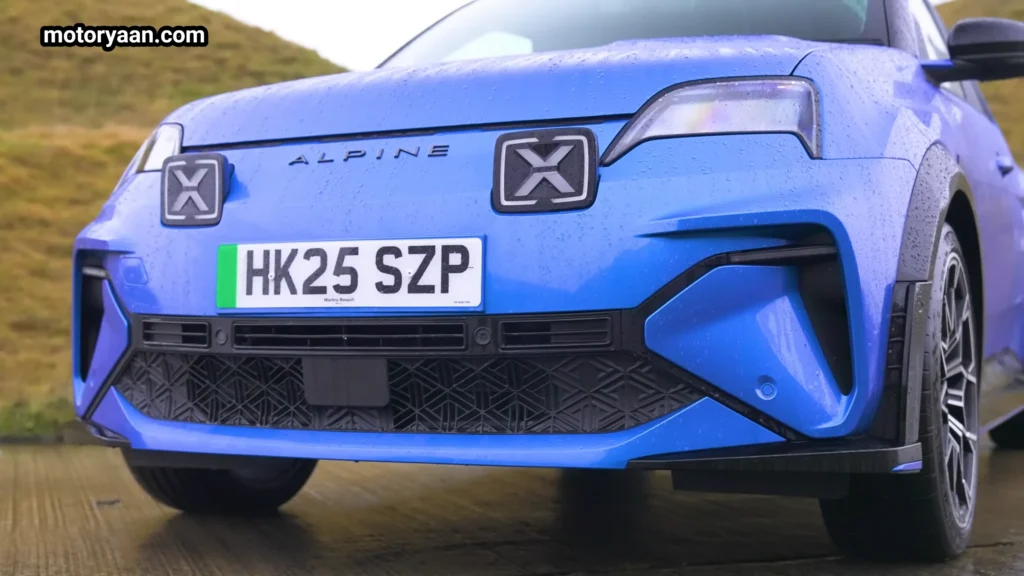 Alpine A290 close up front fascia