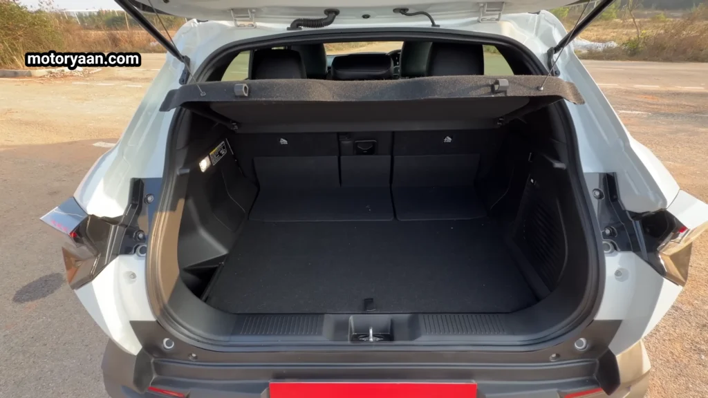 Toyota Urban Cruiser EVella boot space
