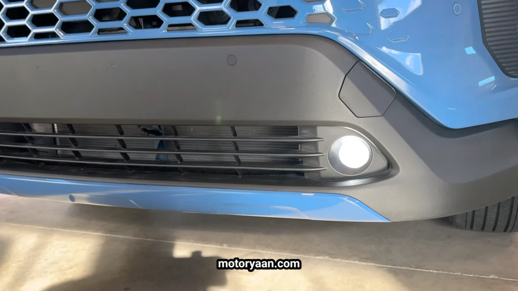 Fog lamp housing on 2026 Toyota Corolla Cross Hybrid XSE