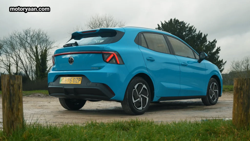 MG4 Urban side and rear three quarter profile