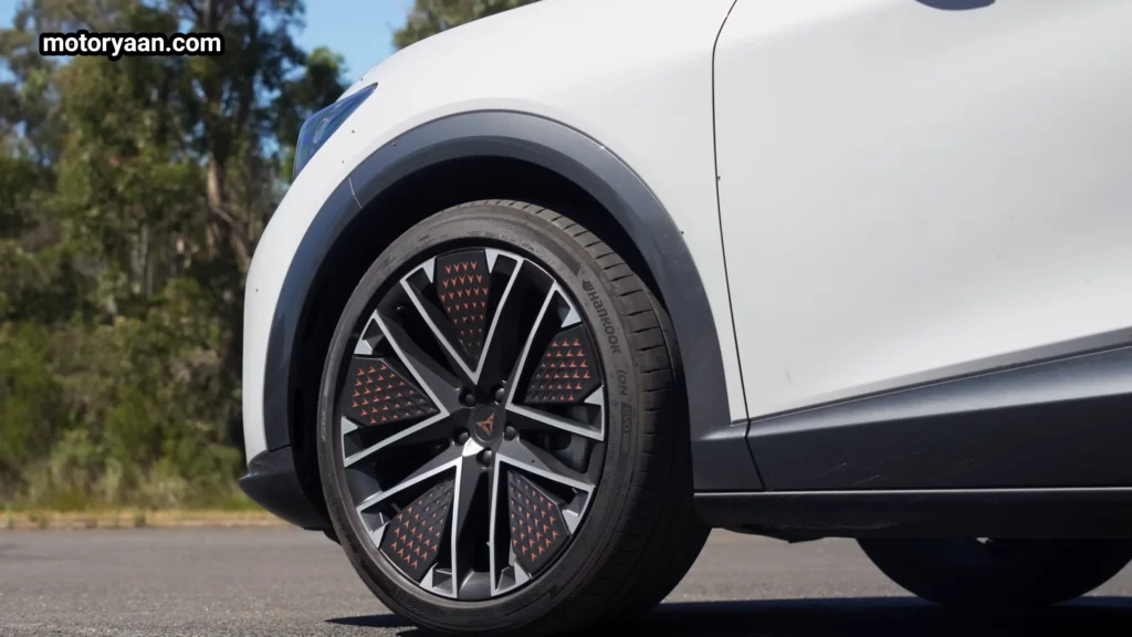 Cupra Tavascan VZ 21 inch alloy wheel with aerodynamic design and performance tyres