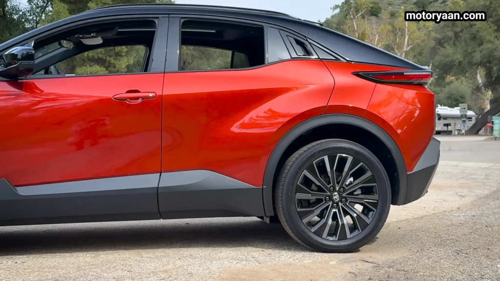 2026 Toyota CHR XSE rear wheel close up with rear quarter panel and door design