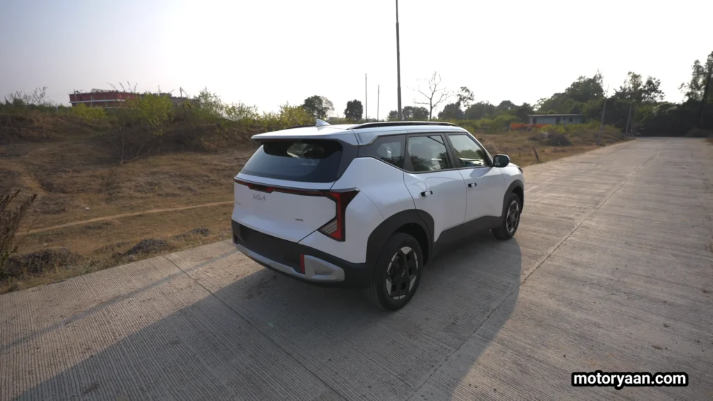 Three quarter profile of 2026 Kia Seltos HTK Optional Diesel Automatic