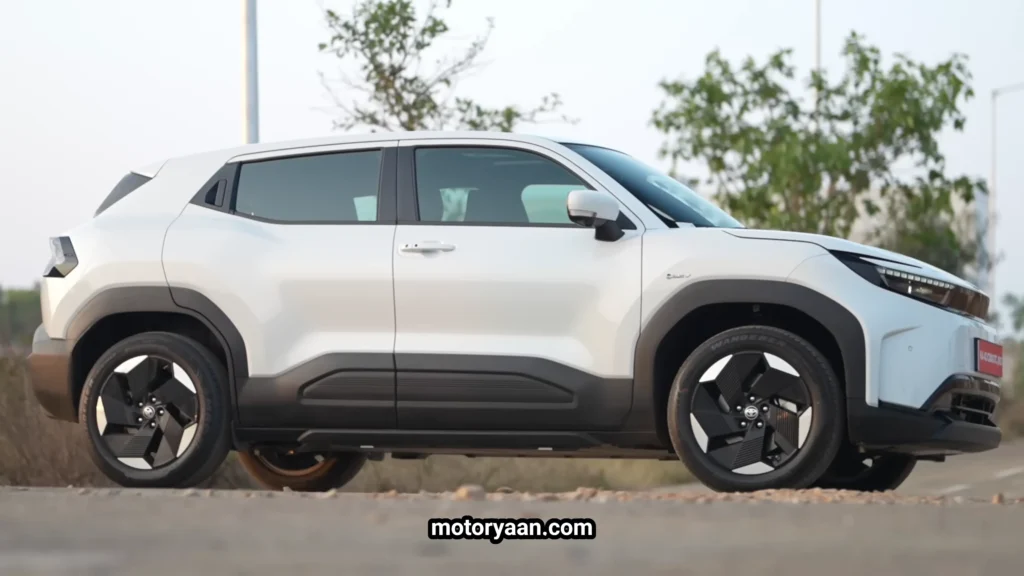 Toyota Urban Cruiser EVella side profile