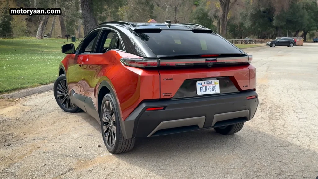 2026 Toyota CHR XSE side and rear profile view with LED tail lamps