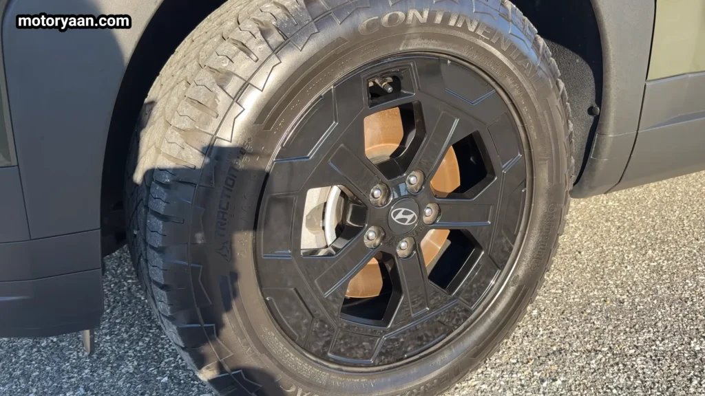 2026 Hyundai Santa Fe XRT 18 inch alloy wheel with all terrain tire