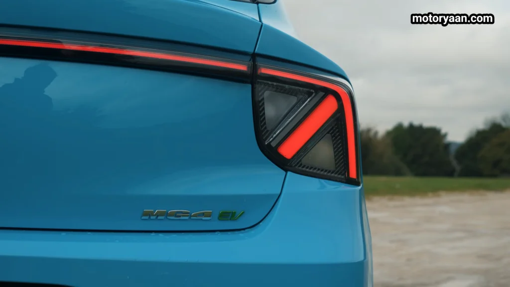 MG4 Urban LED connected tail lamp close up