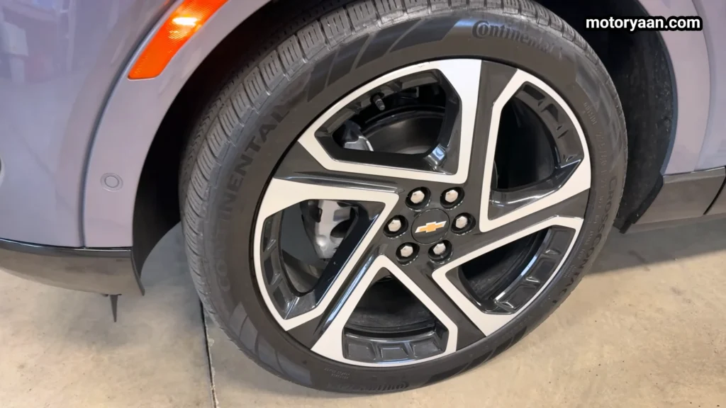 Close up of alloy wheel on the 2026 Chevrolet Equinox EV LT with wide profile tyre