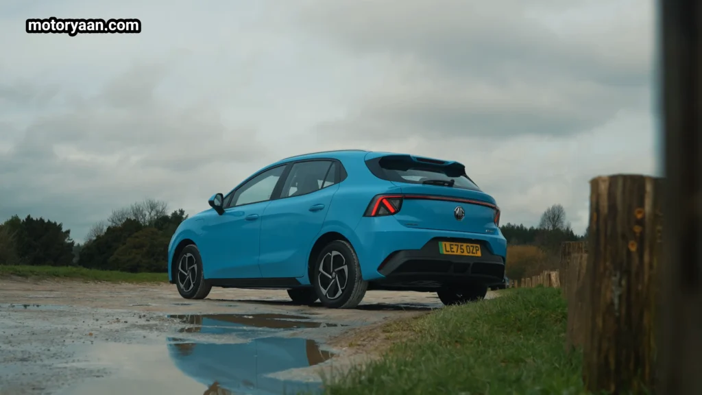 MG4 Urban rear side angle